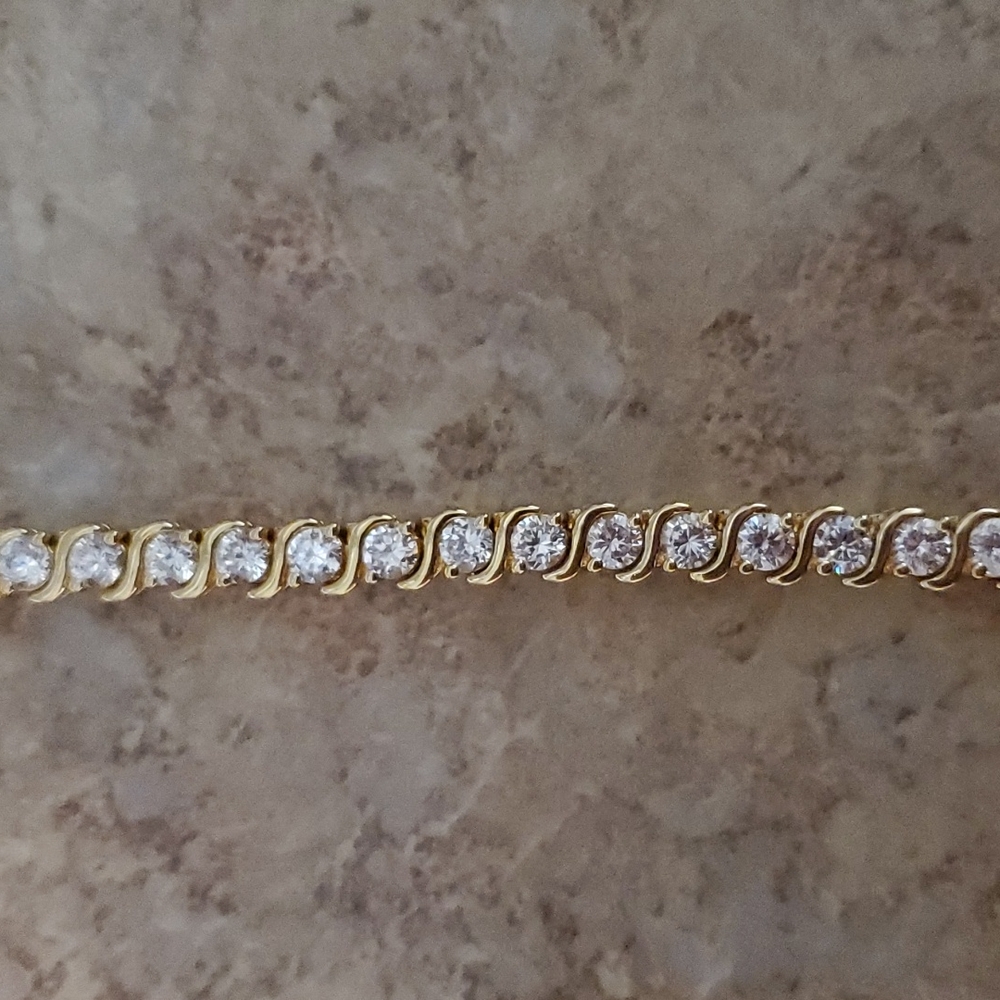 Women's cubic zirconia bracelet